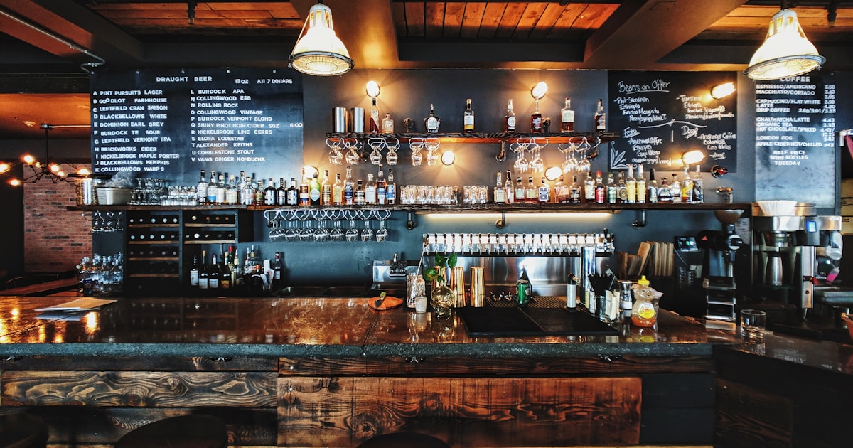 The Great Dining Divide: Restaurant Recovery Signals Mixed Consumer Sentiment