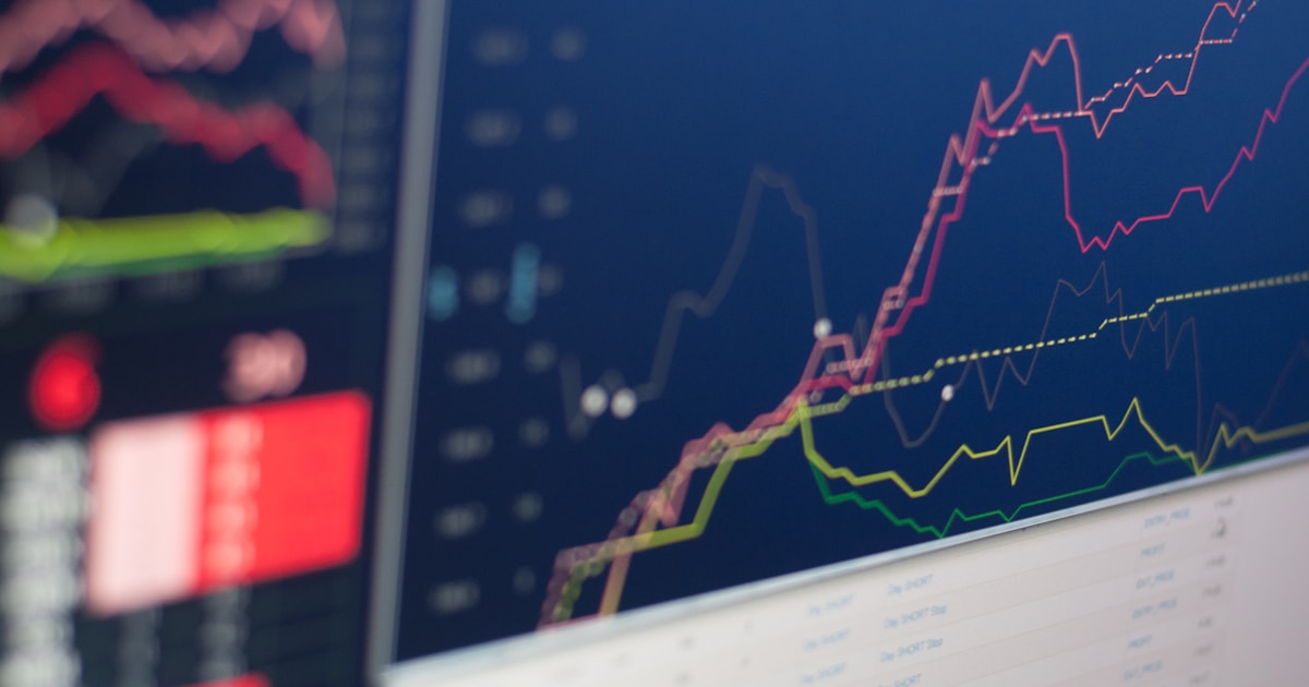 Consumer Sentiment Signals: Reading Q1 Earnings Through Review Data